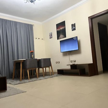 Apartmán Hidden Gem With Pool Access In New Káhira Exteriér fotografie